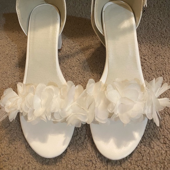 Wedding shoes - Picture 2 of 3